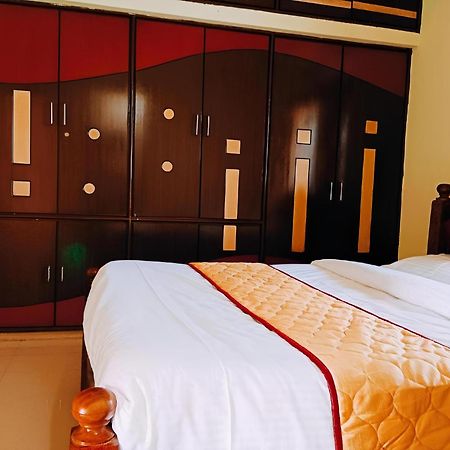 Sls Homestay - Luxury Ac Service Apartments 1Bhk, 2Bhk, 3Bhk - Direct Flyover To Alipiri Tirumala Gate - Walk To Ps4 Pure Veg Restaurants, Supermarkets - Near To National Highway & Padmavathi Amma Temple - Modular Kitchen, Living Room -Free Superfast Tirupati Esterno foto