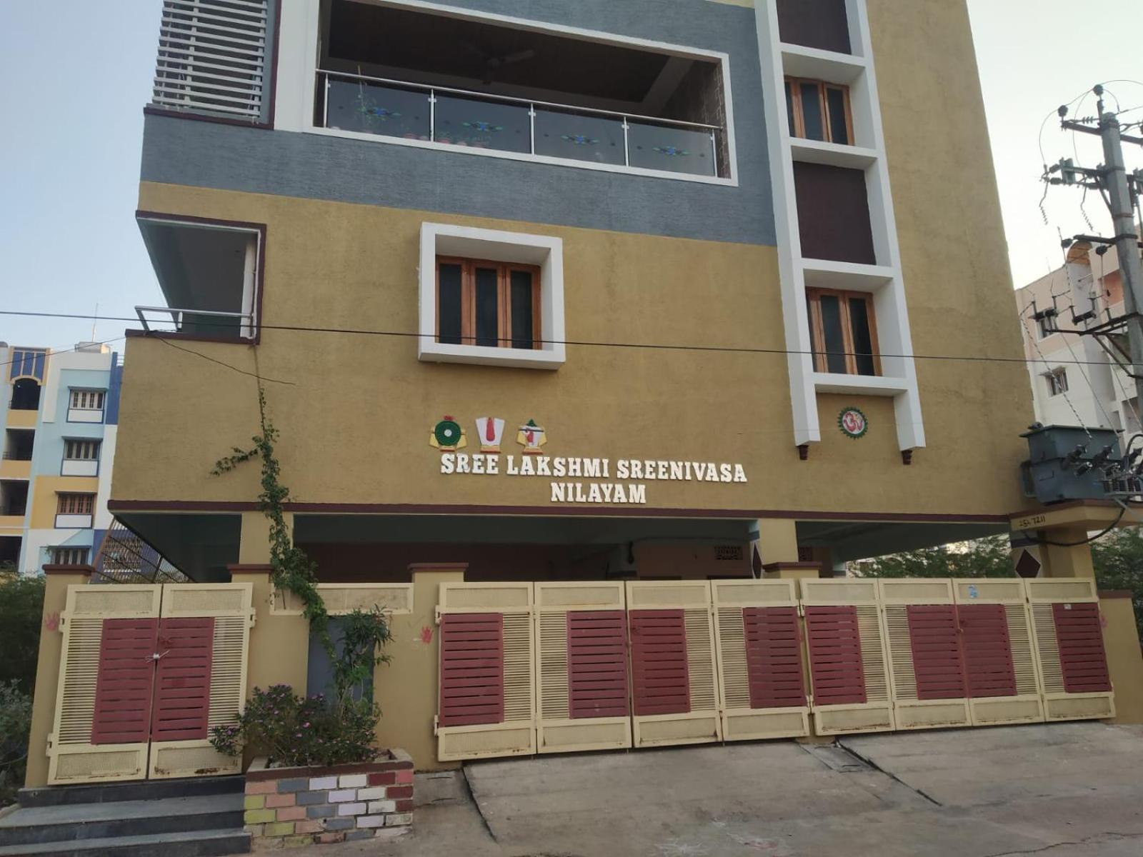 Sls Homestay - Luxury Ac Service Apartments 1Bhk, 2Bhk, 3Bhk - Direct Flyover To Alipiri Tirumala Gate - Walk To Ps4 Pure Veg Restaurants, Supermarkets - Near To National Highway & Padmavathi Amma Temple - Modular Kitchen, Living Room -Free Superfast Tirupati Esterno foto