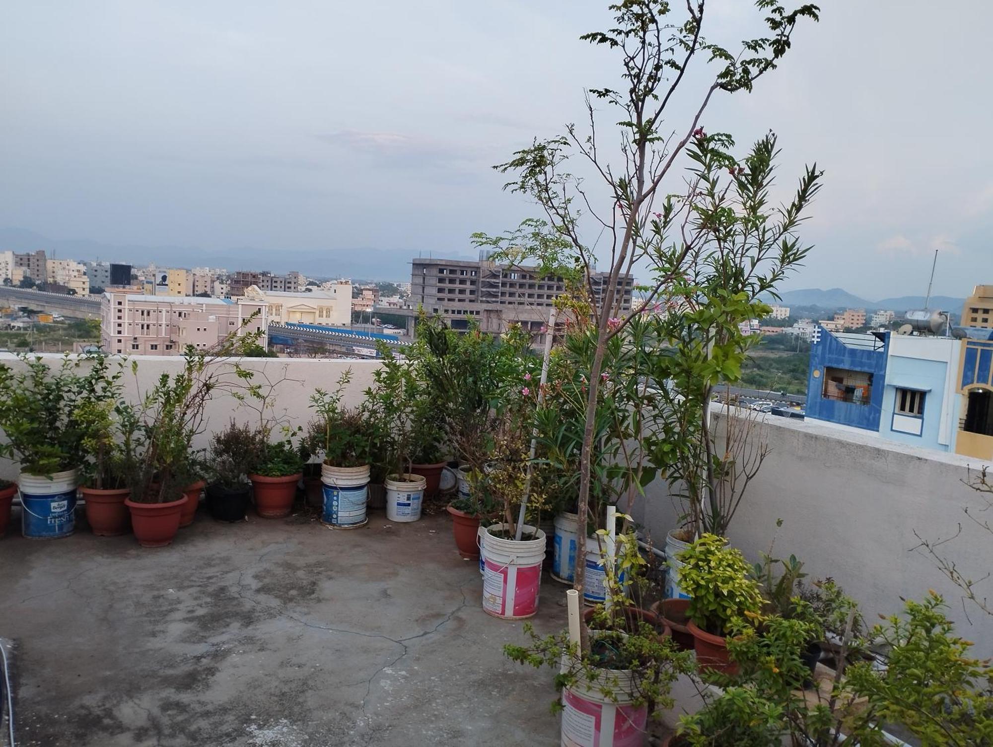 Sls Homestay - Luxury Ac Service Apartments 1Bhk, 2Bhk, 3Bhk - Direct Flyover To Alipiri Tirumala Gate - Walk To Ps4 Pure Veg Restaurants, Supermarkets - Near To National Highway & Padmavathi Amma Temple - Modular Kitchen, Living Room -Free Superfast Tirupati Esterno foto